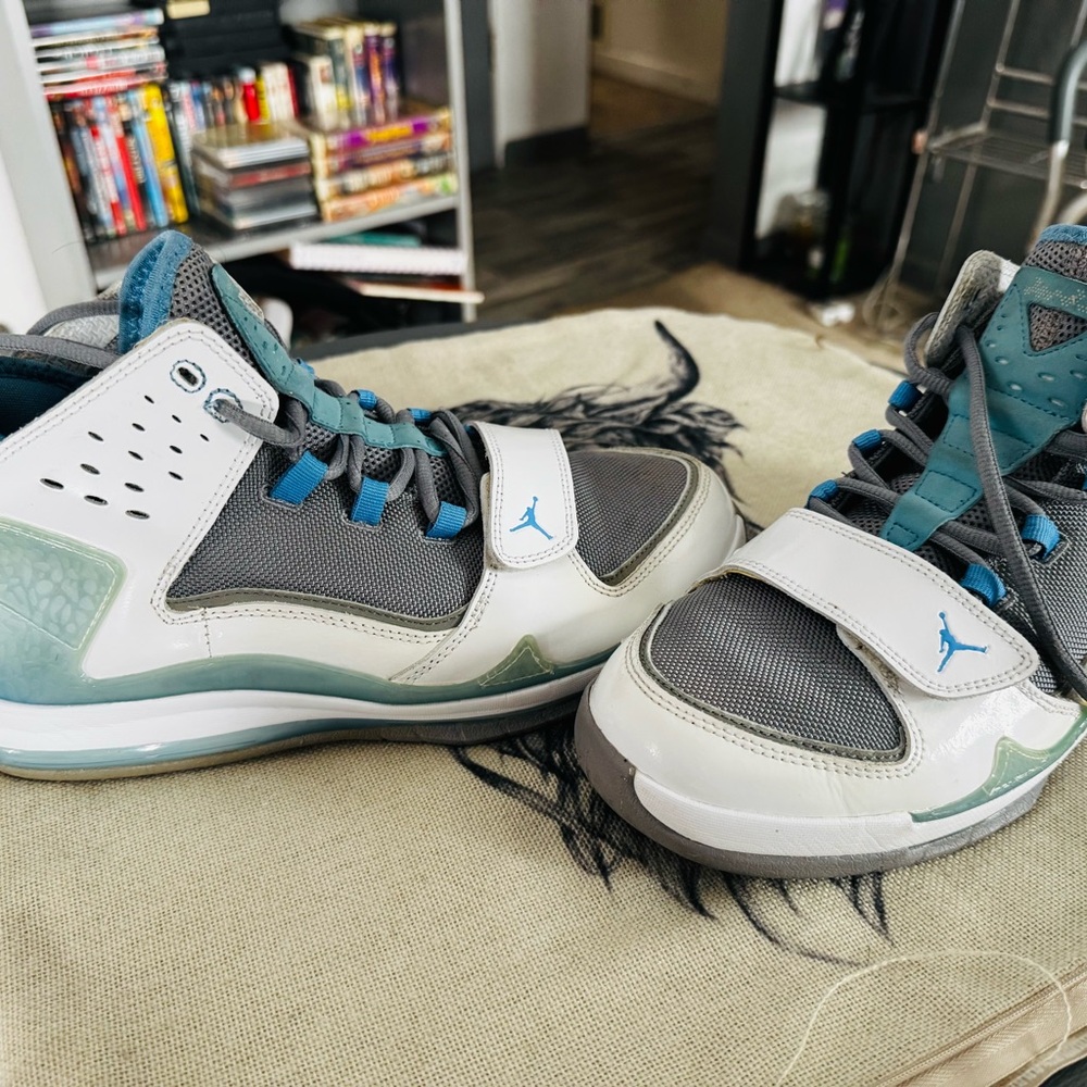 Air Jordan Gray and Teal Sneakers evolution 85